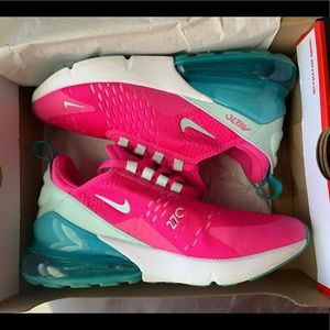 Nike Air Max 270 Sneakers